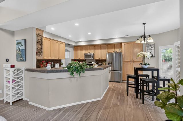 7817 MELFORT Way, Elk Grove, CA 95758