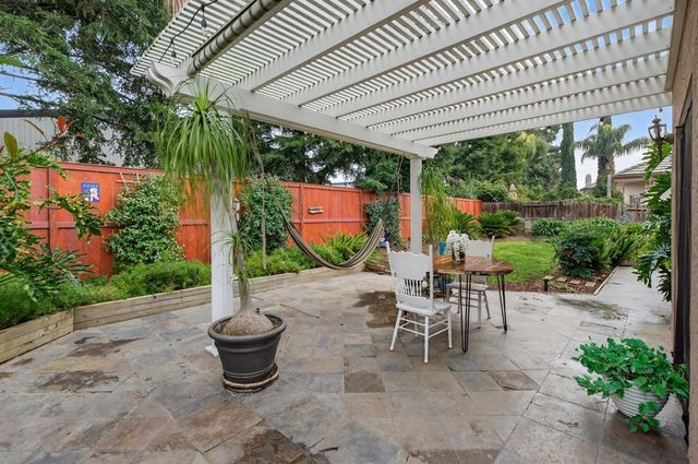 7817 MELFORT Way, Elk Grove, CA 95758