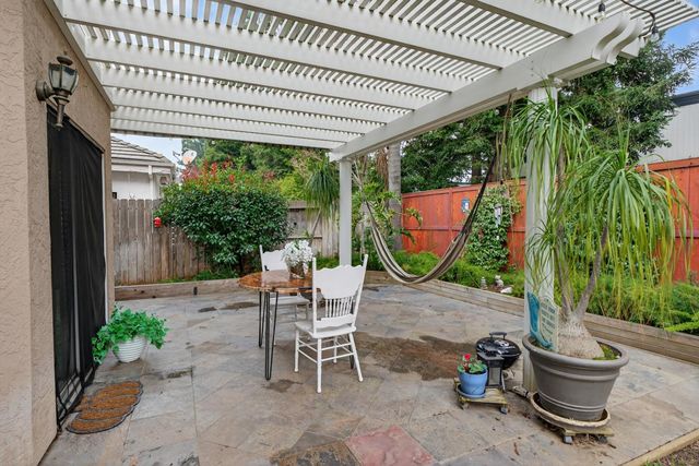 7817 MELFORT Way, Elk Grove, CA 95758