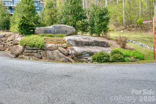 81 Curtain Bluff, Hendersonville, NC 28791