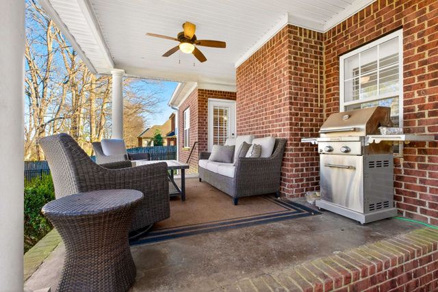 1007 Nealcrest Cir, Spring Hill, TN 37174