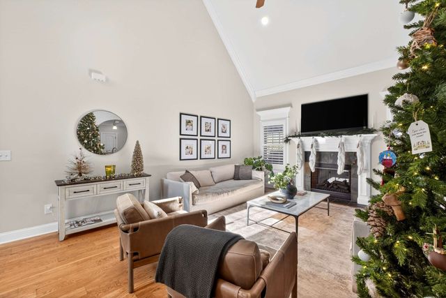 1007 Nealcrest Cir, Spring Hill, TN 37174