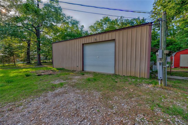 290 Armadillo Road, Trinity, TX 75862