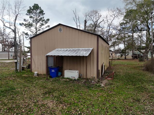 290 Armadillo Road, Trinity, TX 75862