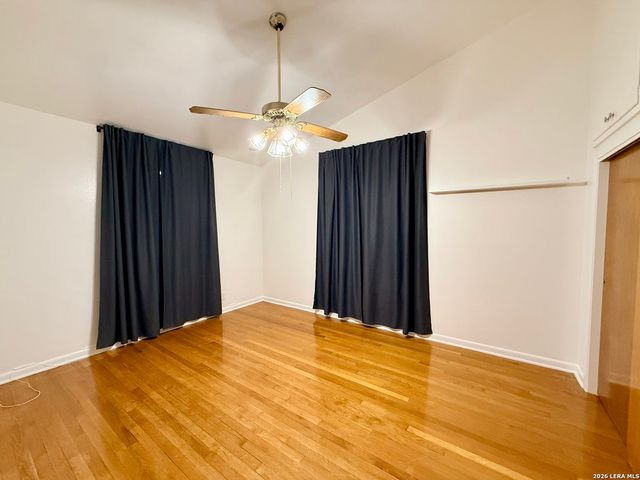 3807 Longridge Dr, San Antonio, TX 78228