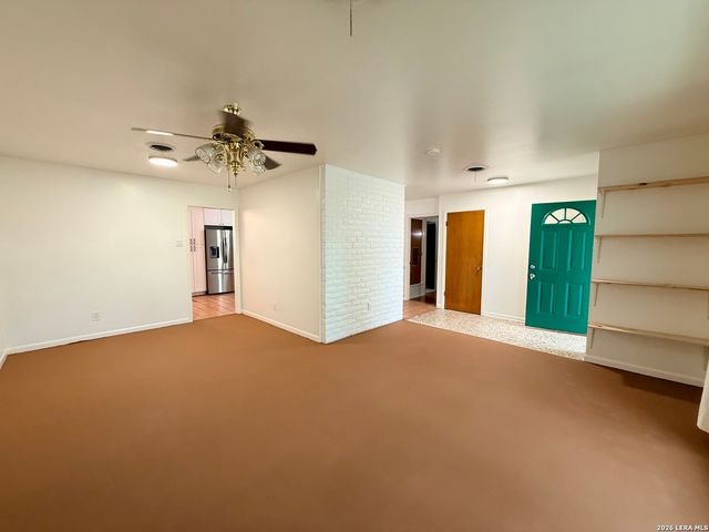 3807 Longridge Dr, San Antonio, TX 78228