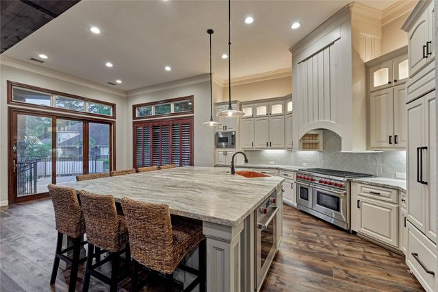 40 Logansport Court, Montgomery, TX 77356