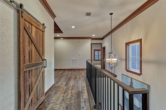 40 Logansport Court, Montgomery, TX 77356