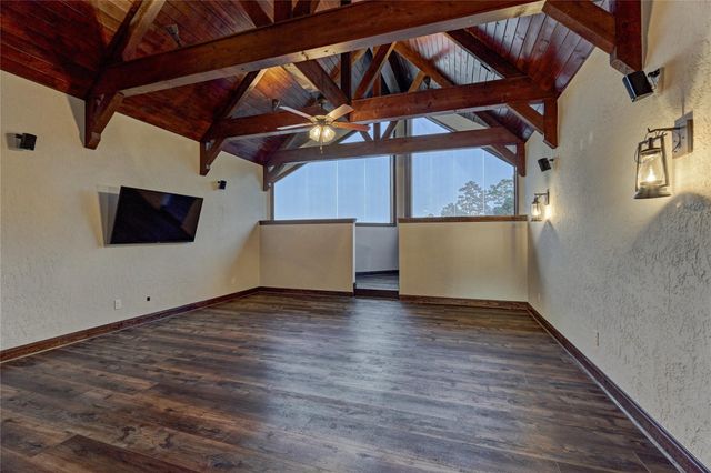 40 Logansport Court, Montgomery, TX 77356