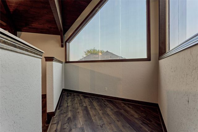 40 Logansport Court, Montgomery, TX 77356