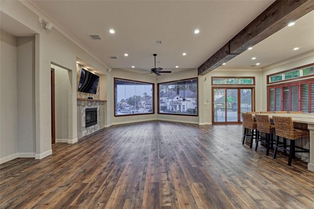 40 Logansport Court, Montgomery, TX 77356