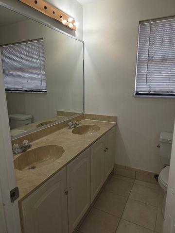 7474 NW 34th Street 7474, Lauderhill, FL 33319