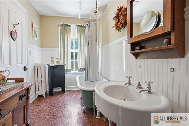 706 Old York Road, Hightstown, NJ 08520