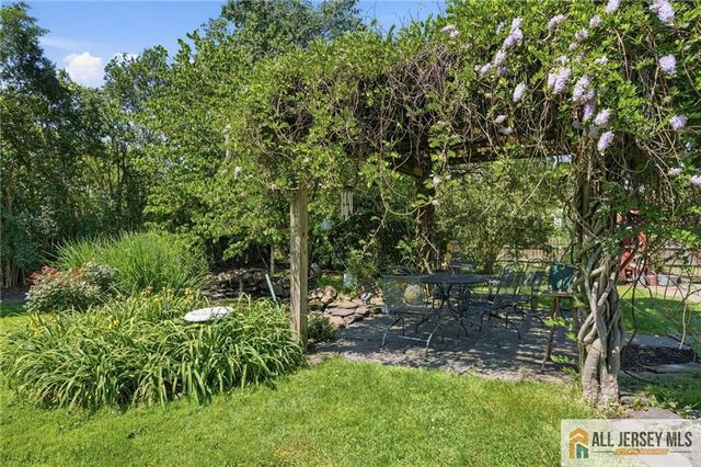 706 Old York Road, Hightstown, NJ 08520