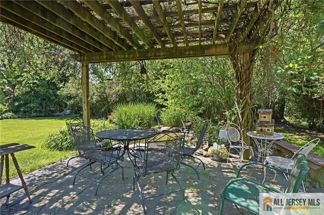 706 Old York Road, Hightstown, NJ 08520