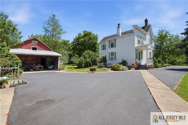 706 Old York Road, Hightstown, NJ 08520