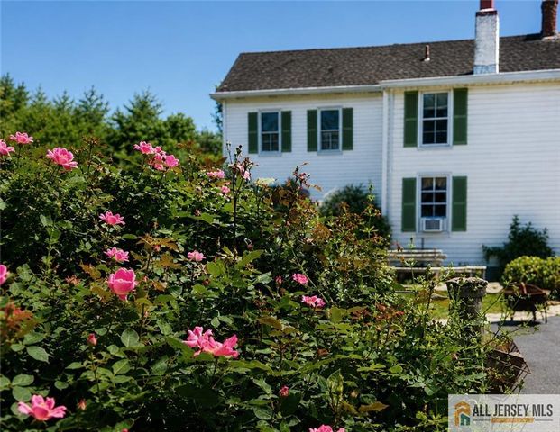 706 Old York Road, Hightstown, NJ 08520