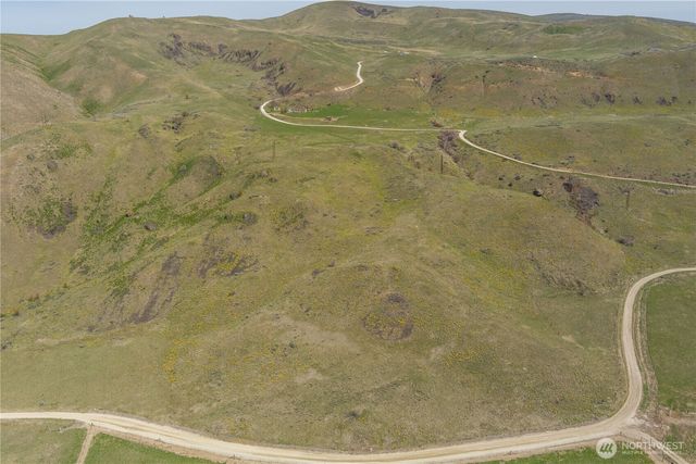 80 Chelan Hills Acres Road, Orondo, WA 98843