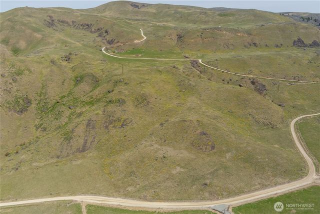 80 Chelan Hills Acres Road, Orondo, WA 98843