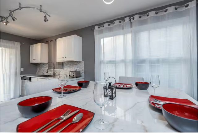 823 Heather Lane, Ottawa, IL 61350