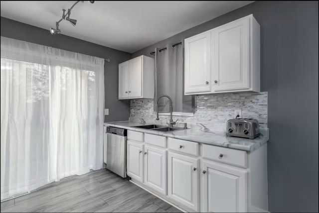 823 Heather Lane, Ottawa, IL 61350