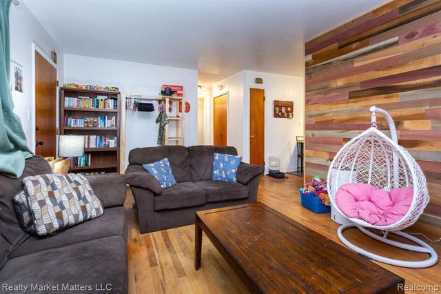 176 Dickenson Street, Romeo, MI 48065