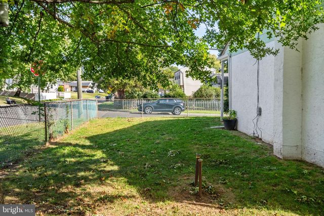 1625 PARK AVE, Willow Grove, PA 19090