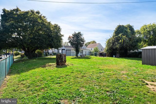 1625 PARK AVE, Willow Grove, PA 19090