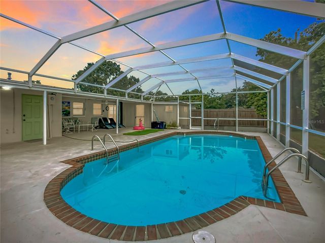 5703 18 STREET W, Bradenton, FL 34207