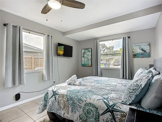 5703 18 STREET W, Bradenton, FL 34207