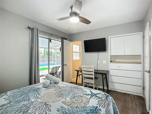 5703 18 STREET W, Bradenton, FL 34207