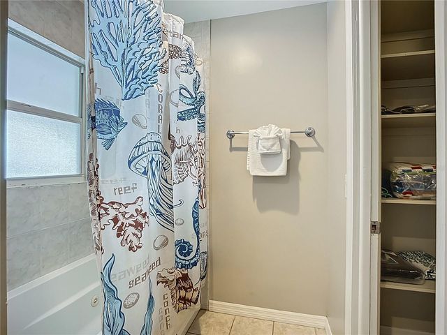 5703 18 STREET W, Bradenton, FL 34207