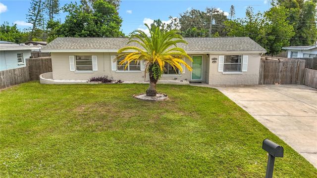 5703 18 STREET W, Bradenton, FL 34207