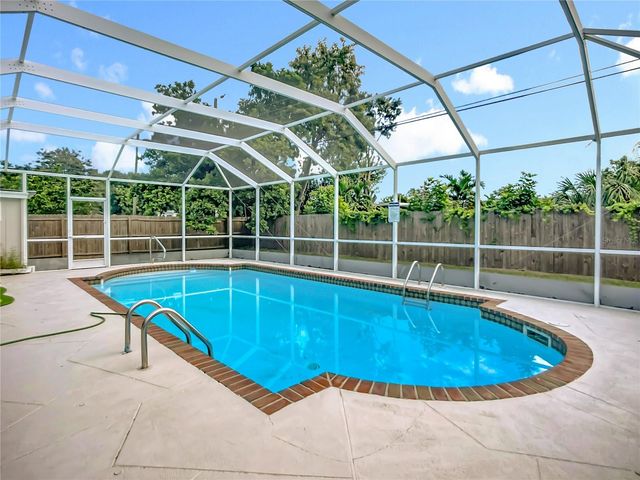 5703 18 STREET W, Bradenton, FL 34207