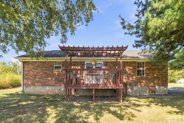 311 Chickasaw Trail, Stanford, KY 40484
