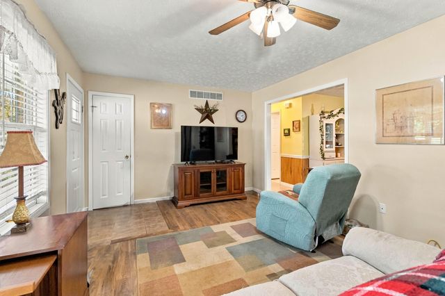 311 Chickasaw Trail, Stanford, KY 40484