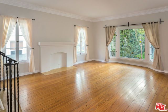 1930 N RODNEY Drive 1930, Los Angeles, CA 90027