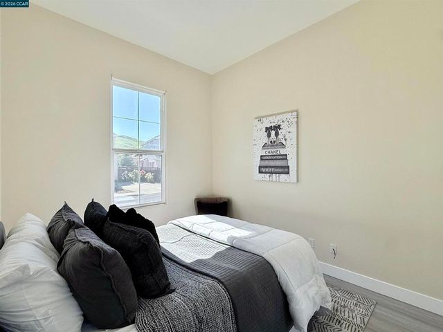 7240 Willow Creek Cir, Vallejo, CA 94591
