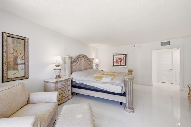 3400 S Ocean Boulevard 2fii, Palm Beach, FL 33480