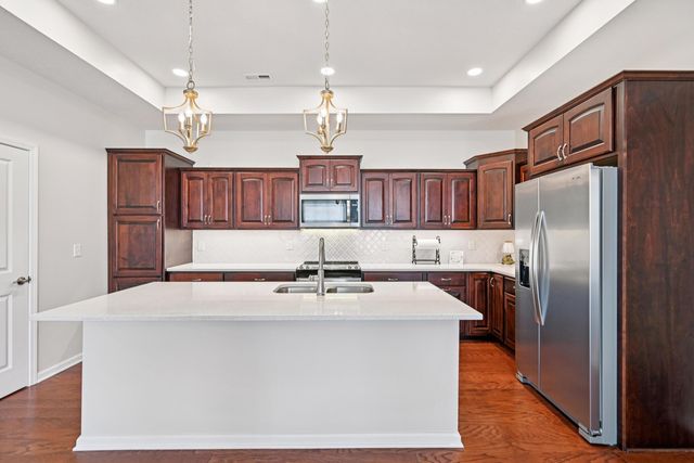 212 Eisley Lane, Marysville, OH 43040