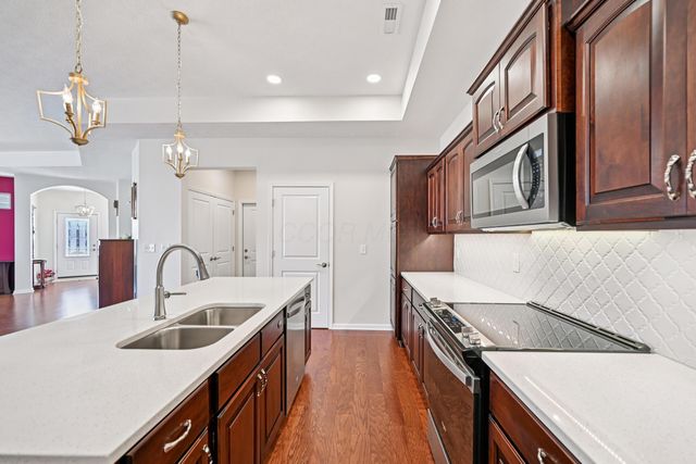 212 Eisley Lane, Marysville, OH 43040