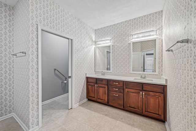 212 Eisley Lane, Marysville, OH 43040