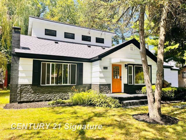 1450 Timothy Street, Saginaw Twp, MI 48638