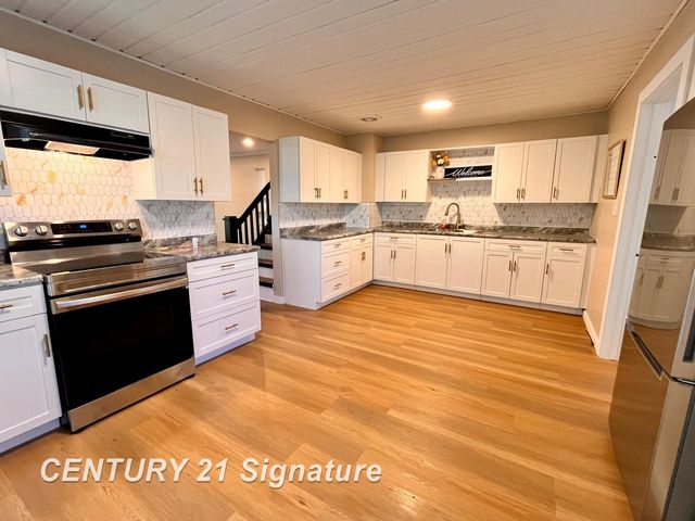 1450 Timothy Street, Saginaw Twp, MI 48638