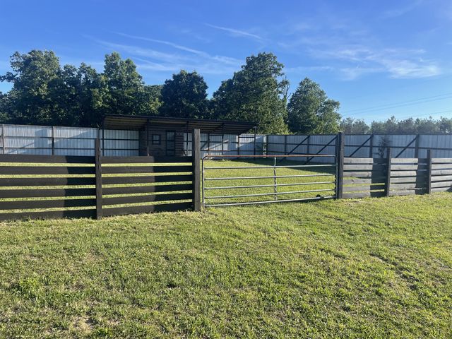 9533 Buttermilk Ridge Rd, Lawrenceburg, TN 38464