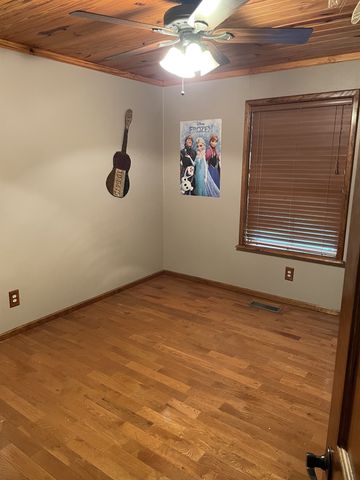 9533 Buttermilk Ridge Rd, Lawrenceburg, TN 38464