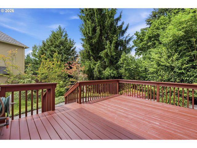 12638 ADRIAN Ct, Lake Oswego, OR 97034