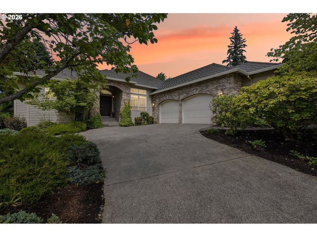 12638 ADRIAN Ct, Lake Oswego, OR 97034