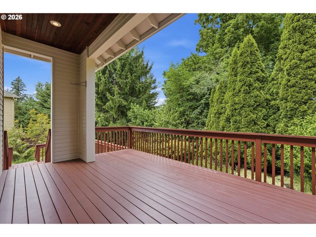 12638 ADRIAN Ct, Lake Oswego, OR 97034