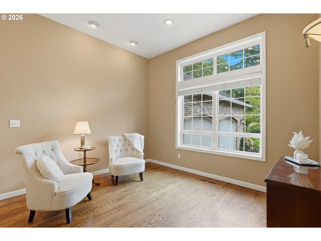 12638 ADRIAN Ct, Lake Oswego, OR 97034
